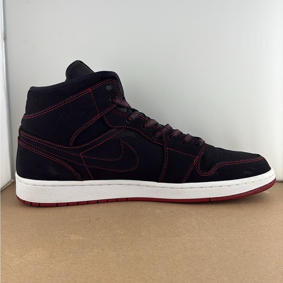 Nike Air Jordan 1 Fearless Come Fly W/ Me CK5665-062 Mens 11.5 Red Black Mid - Picture 5 of 8